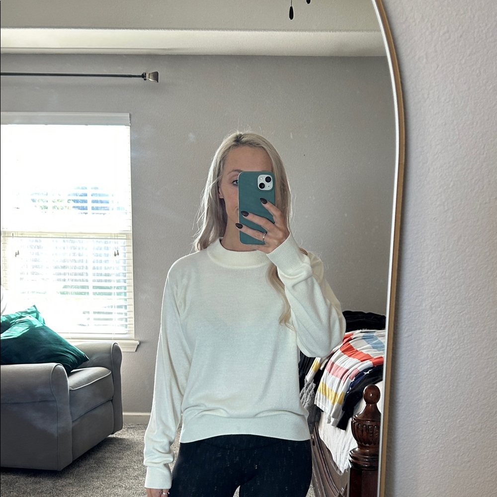 Sag Harbor Cream Knit Top